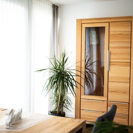 Ferienwohnung Am Schlosspark Ebersdorf  Екстер'єр фото